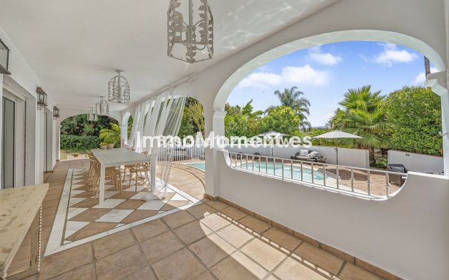 Resale - Detached villa - Estepona - Estepona Centro