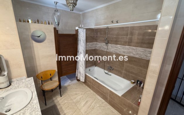 Wiederverkauf - Freistehende Villa - Orihuela - Orihuela Centro
