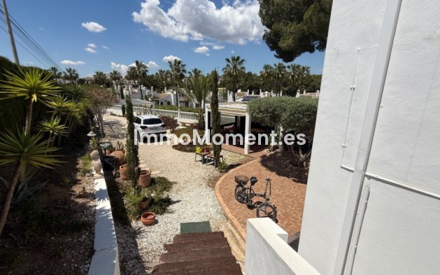 Wiederverkauf - Freistehende Villa - Orihuela - Orihuela Centro