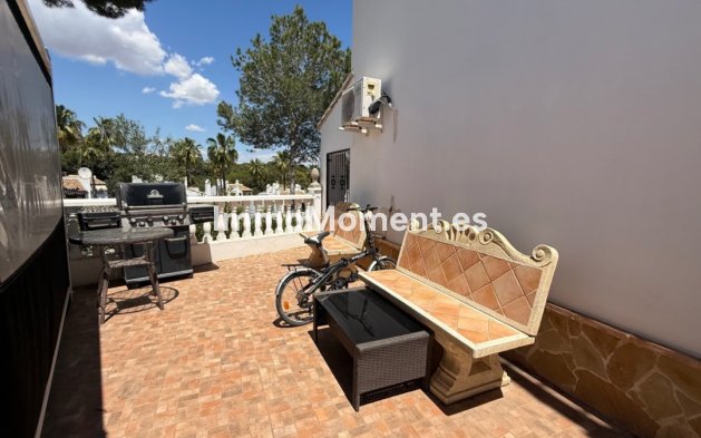 Wiederverkauf - Freistehende Villa - Orihuela - Orihuela Centro