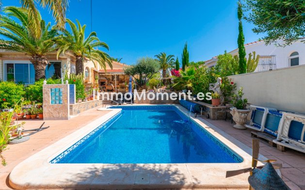 Bestaande woning - Vrijstaande villa - Rojales - Rojales Centro