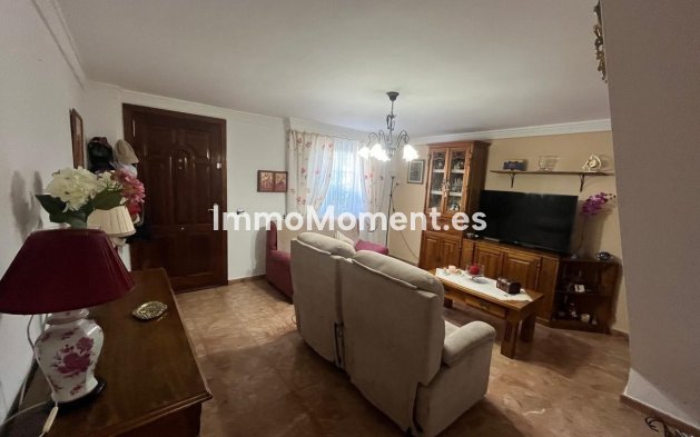 Resale - Townhouse - Estepona - Estepona Centro