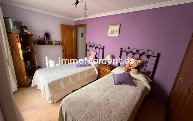 Resale - Townhouse - Estepona - Estepona Centro