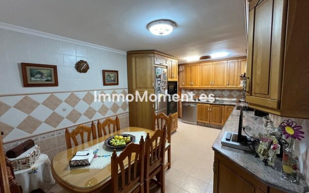 Resale - Townhouse - Estepona - Estepona Centro