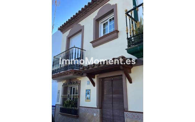 Resale - Townhouse - Estepona - Estepona Centro