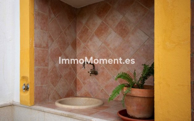 Resale - Townhouse - Estepona - Estepona Centro