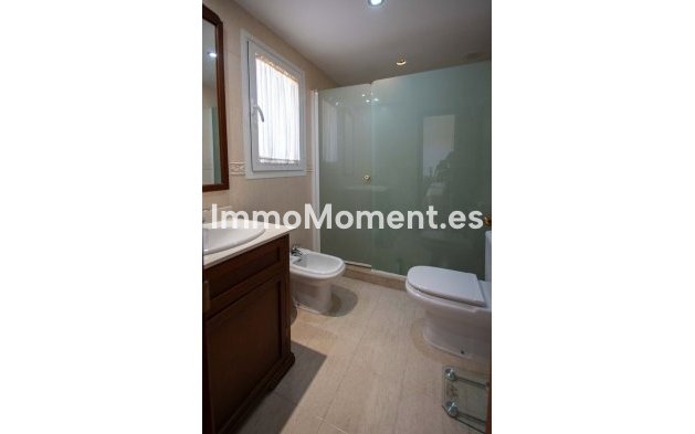 Resale - Townhouse - Estepona - Estepona Centro