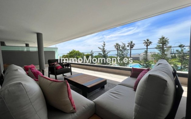 Resale - Apartment - Estepona - Estepona Centro