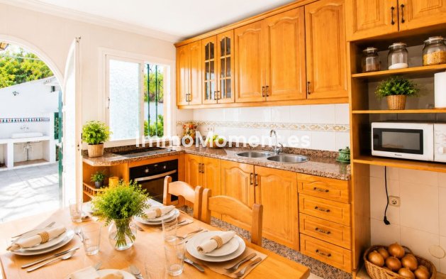 Resale - Country house - Estepona - Estepona Centro