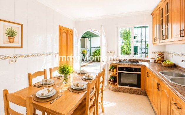 Resale - Country house - Estepona - Estepona Centro