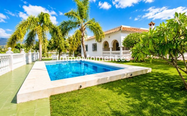 Resale - Country house - Estepona - Estepona Centro