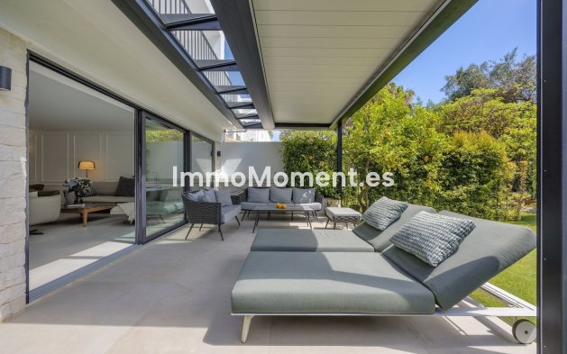 Wiederverkauf - Freistehende Villa - Marbella - Nueva Andalucía