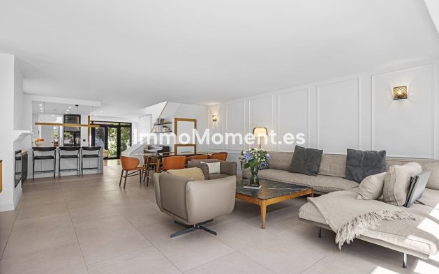 Wiederverkauf - Freistehende Villa - Marbella - Nueva Andalucía