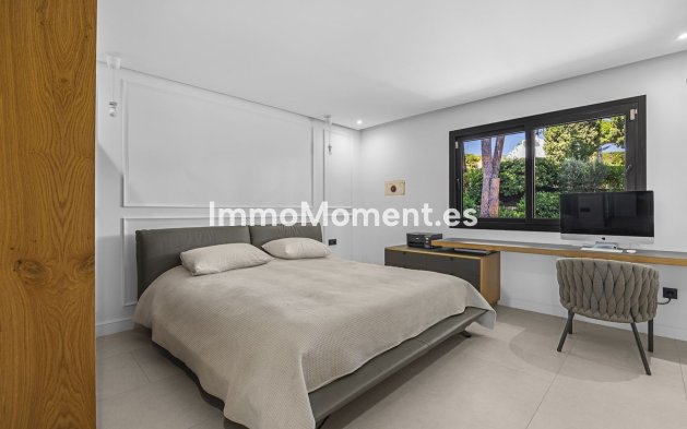 Wiederverkauf - Freistehende Villa - Marbella - Nueva Andalucía