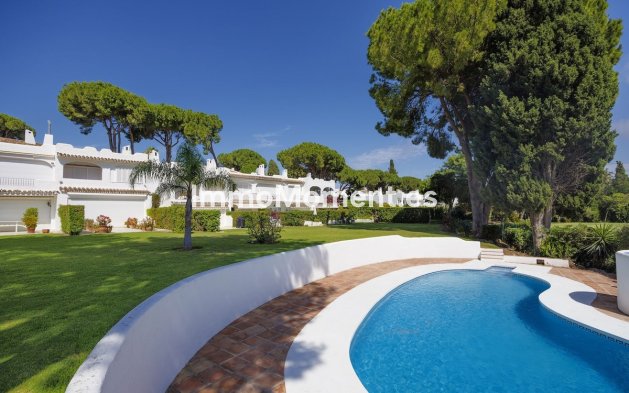 Wiederverkauf - Freistehende Villa - Marbella - Nueva Andalucía