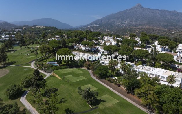 Wiederverkauf - Freistehende Villa - Marbella - Nueva Andalucía