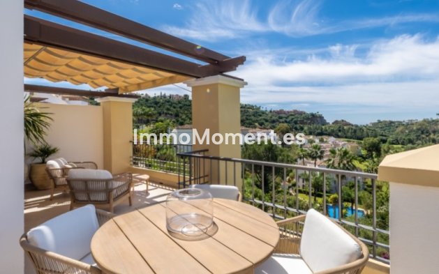 Resale - Apartment - Benahavís - Benahavís Centro