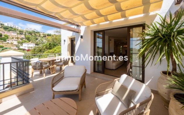 Resale - Apartment - Benahavís - Benahavís Centro
