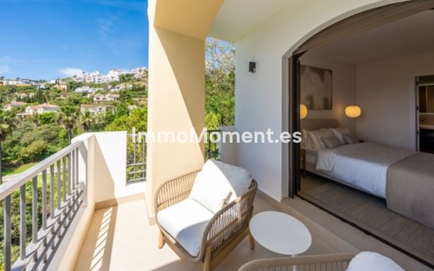Resale - Apartment - Benahavís - Benahavís Centro
