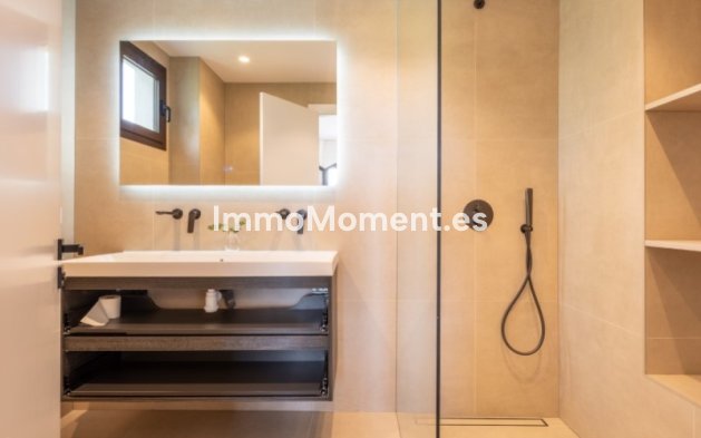 Resale - Apartment - Benahavís - Benahavís Centro