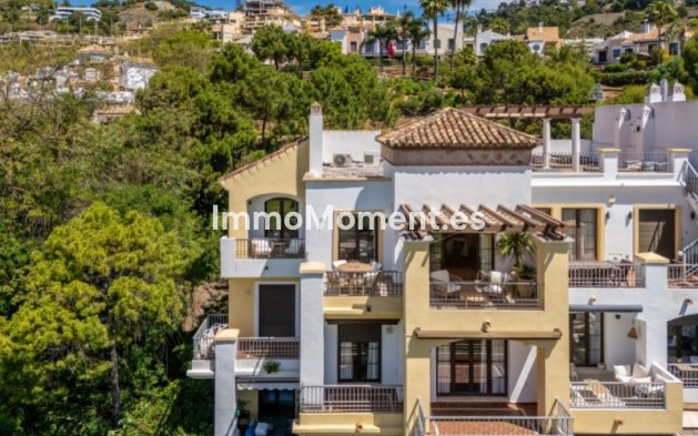 Resale - Apartment - Benahavís - Benahavís Centro