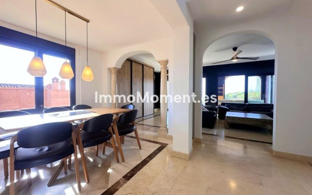 Resale - Detached villa - Estepona - Estepona Centro