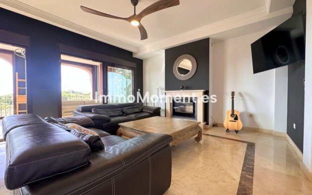 Resale - Detached villa - Estepona - Estepona Centro