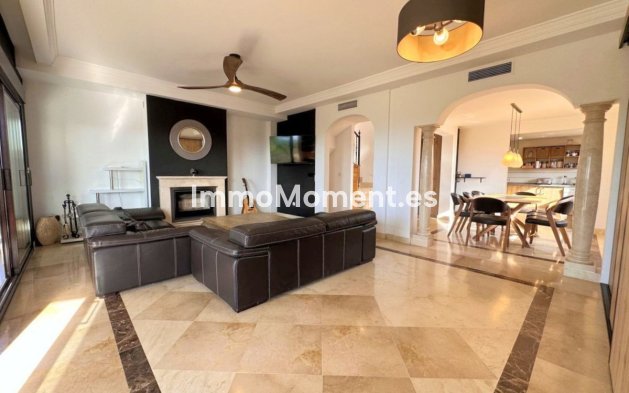 Resale - Detached villa - Estepona - Estepona Centro