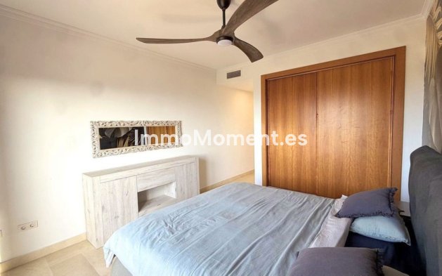 Resale - Detached villa - Estepona - Estepona Centro