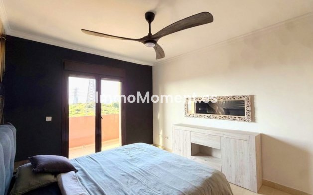 Resale - Detached villa - Estepona - Estepona Centro