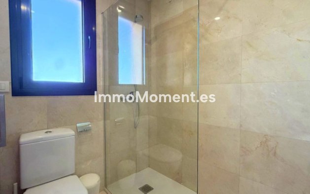 Resale - Detached villa - Estepona - Estepona Centro