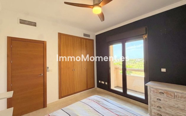 Resale - Detached villa - Estepona - Estepona Centro