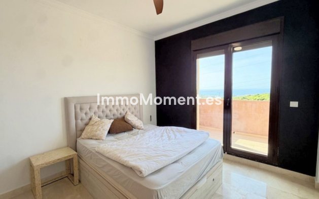 Resale - Detached villa - Estepona - Estepona Centro