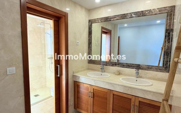 Resale - Detached villa - Estepona - Estepona Centro
