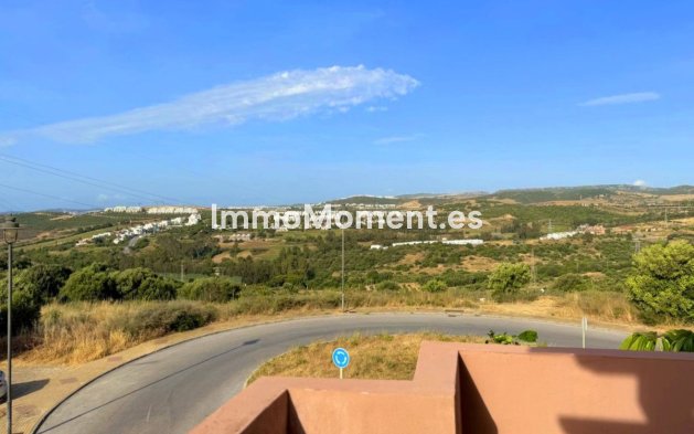 Resale - Detached villa - Estepona - Estepona Centro