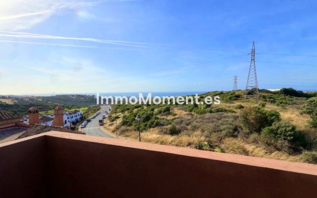 Resale - Detached villa - Estepona - Estepona Centro