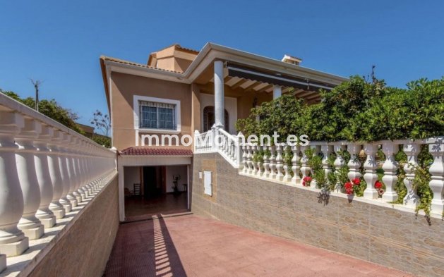 Resale - Detached villa - Torrevieja - La Mata