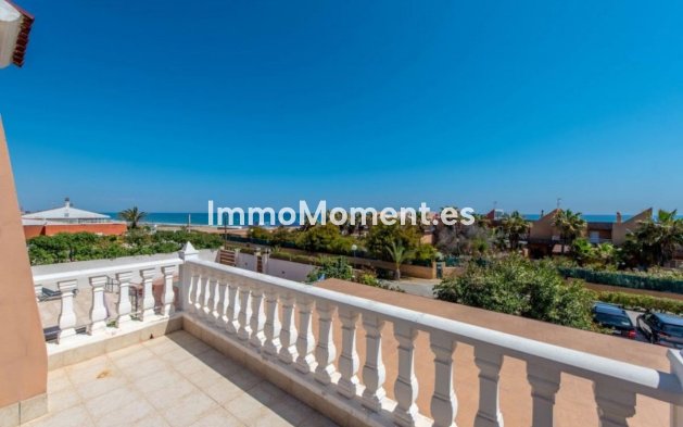 Resale - Detached villa - Torrevieja - La Mata
