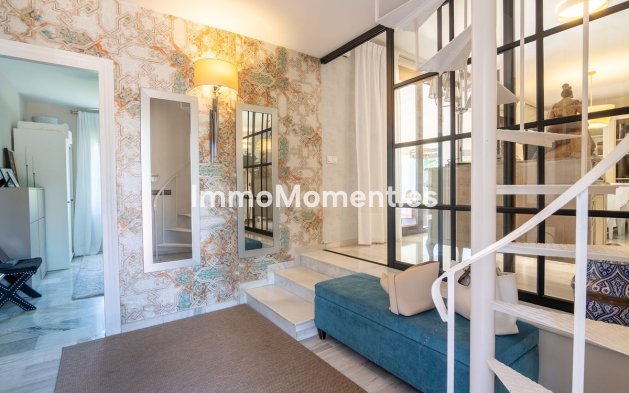 Wiederverkauf - Freistehende Villa - Estepona  - Estepona Centro