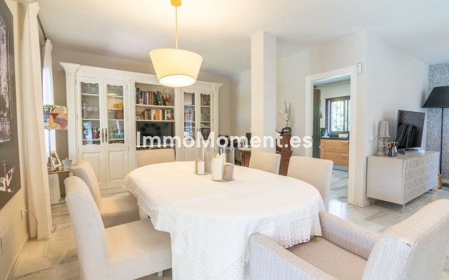 Wiederverkauf - Freistehende Villa - Estepona  - Estepona Centro