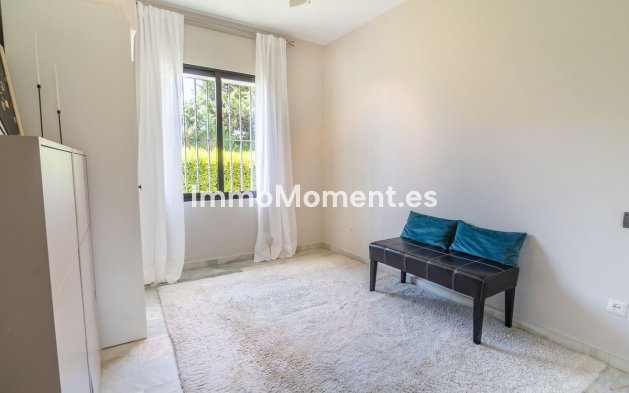 Wiederverkauf - Freistehende Villa - Estepona  - Estepona Centro