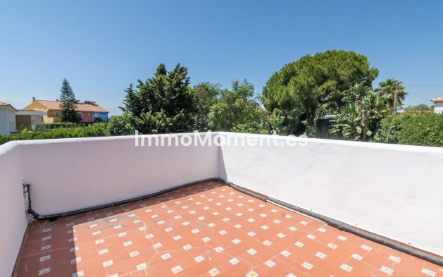 Wiederverkauf - Freistehende Villa - Estepona  - Estepona Centro