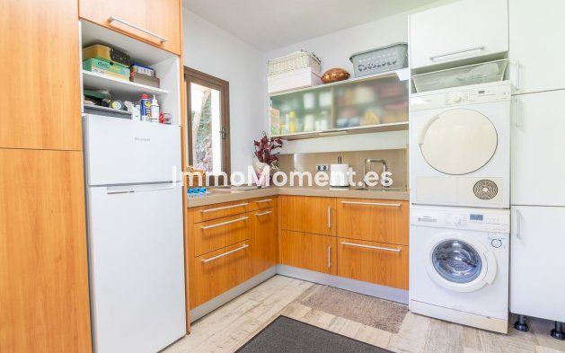 Wiederverkauf - Freistehende Villa - Estepona  - Estepona Centro