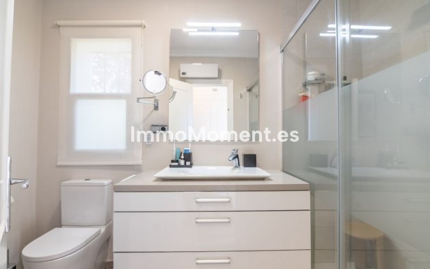 Wiederverkauf - Freistehende Villa - Estepona  - Estepona Centro