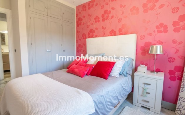 Wiederverkauf - Freistehende Villa - Estepona  - Estepona Centro