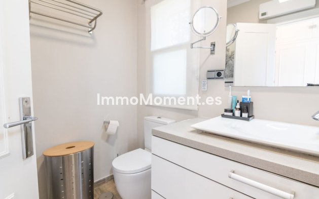Wiederverkauf - Freistehende Villa - Estepona  - Estepona Centro