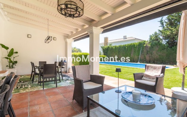Wiederverkauf - Freistehende Villa - Estepona  - Estepona Centro