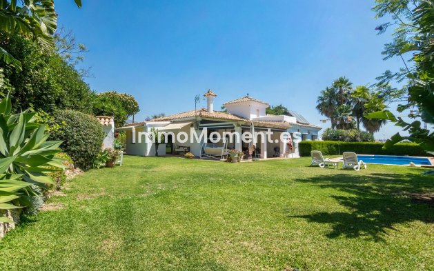 Wiederverkauf - Freistehende Villa - Estepona  - Estepona Centro