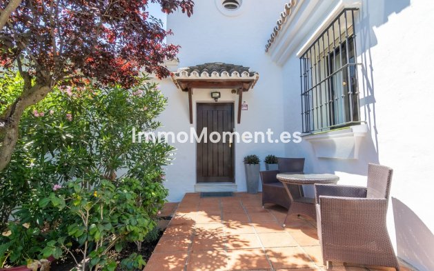 Wiederverkauf - Freistehende Villa - Estepona  - Estepona Centro