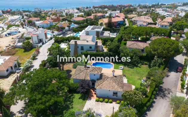 Wiederverkauf - Freistehende Villa - Estepona  - Estepona Centro